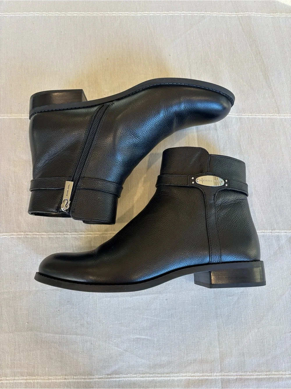 Michael Kors Black Leather Ankle Boots Size 9.5M Side Zip Low Heel Booties